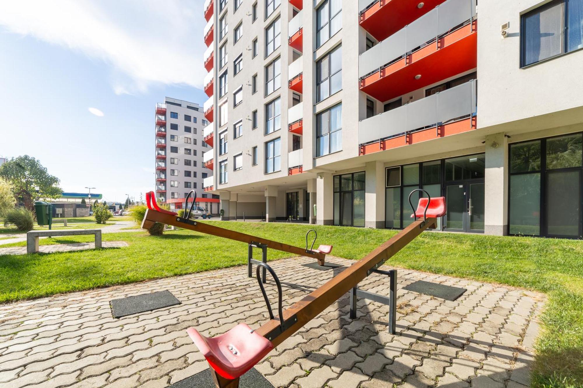 Ari Cherry Apartament With Balcony Arad Zewnętrze zdjęcie